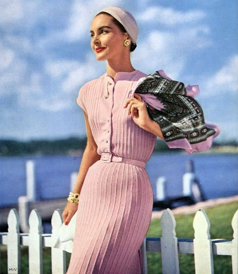 1950s: Feminine Revival