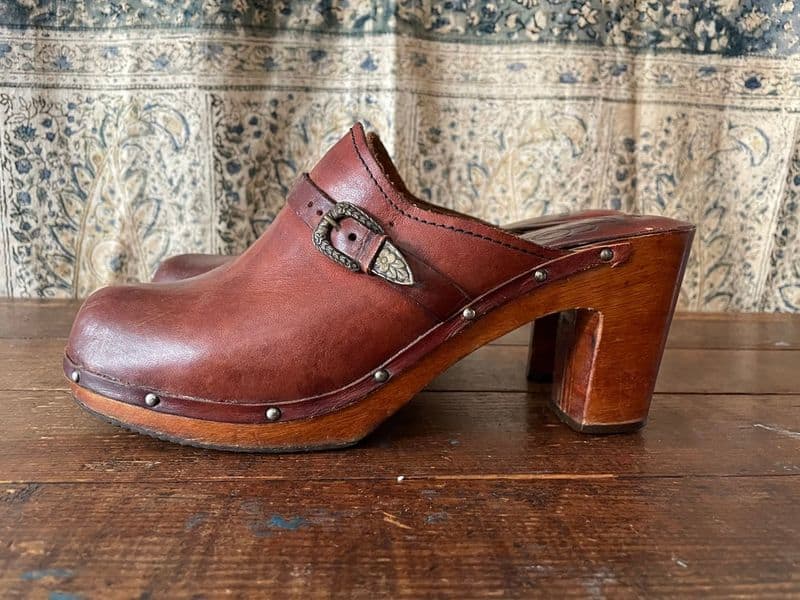 Clogs