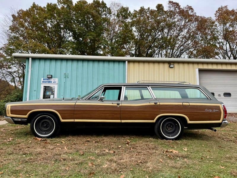 Ford Country Squire