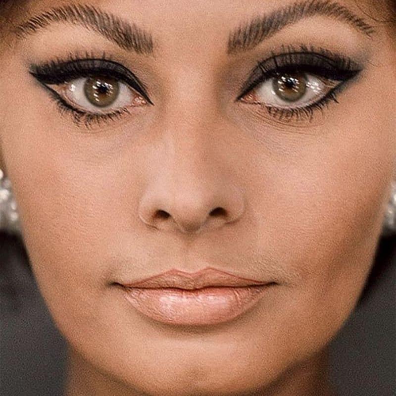 Graphic Eyeliner Became a Staple