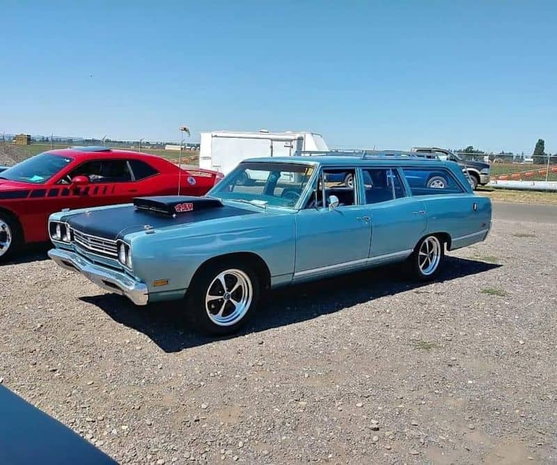 Plymouth Satellite Wagon