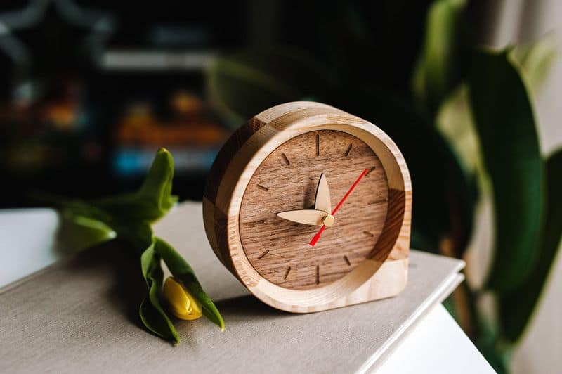 Old-School Desk Clock